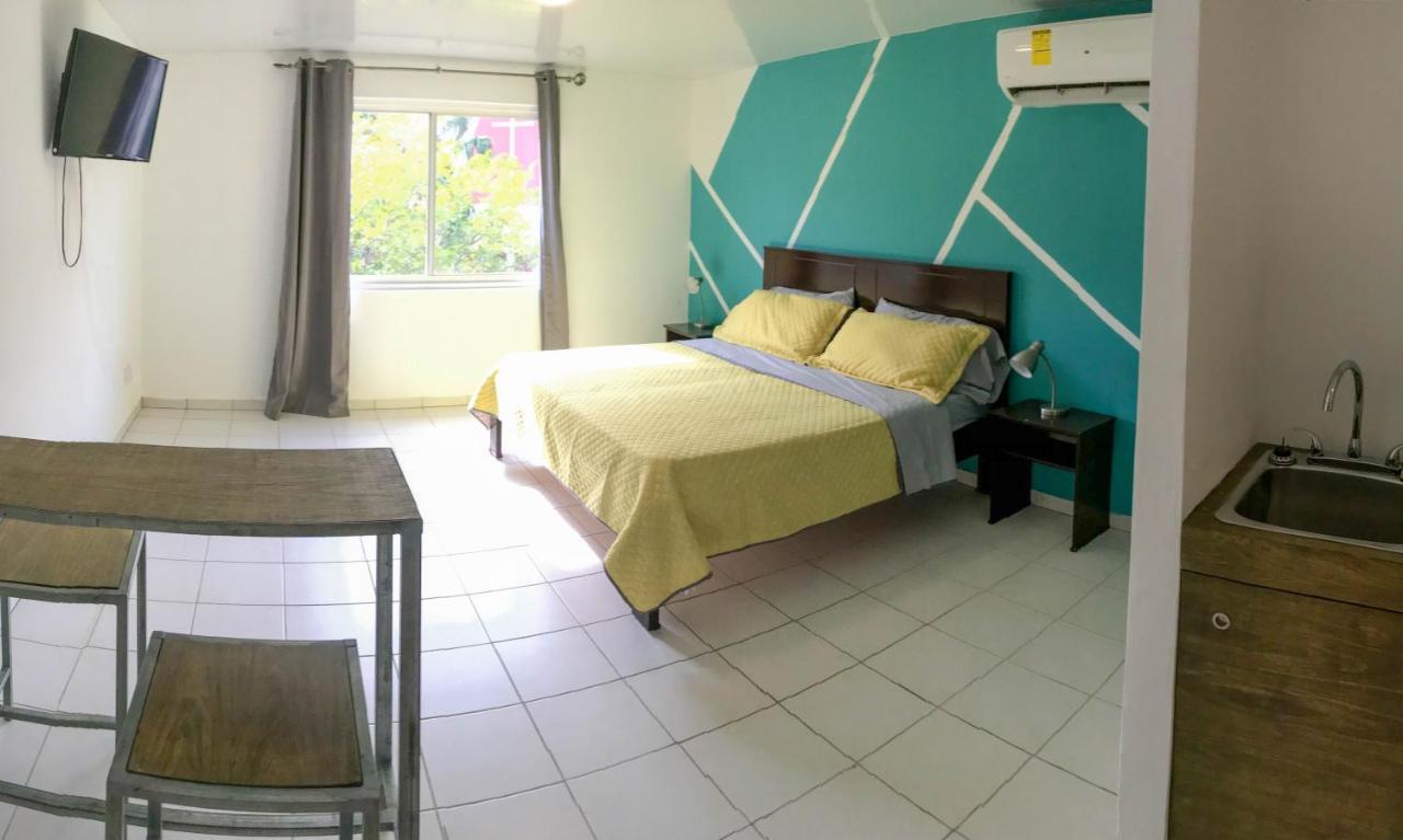 Dona Clara Vacation Apartments Ораньестад Экстерьер фото
